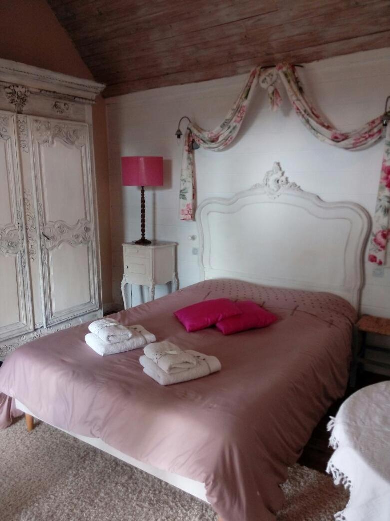Domaine Du Mont Scolan Bed & Breakfast Montgardon Exterior foto