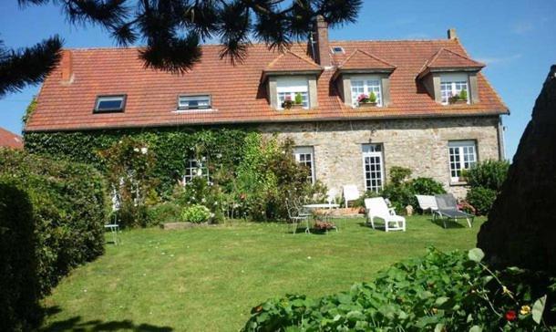 Domaine Du Mont Scolan Bed & Breakfast Montgardon Exterior foto